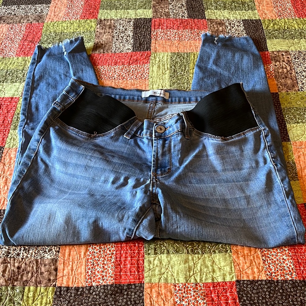 Kancan maternity crop jeans